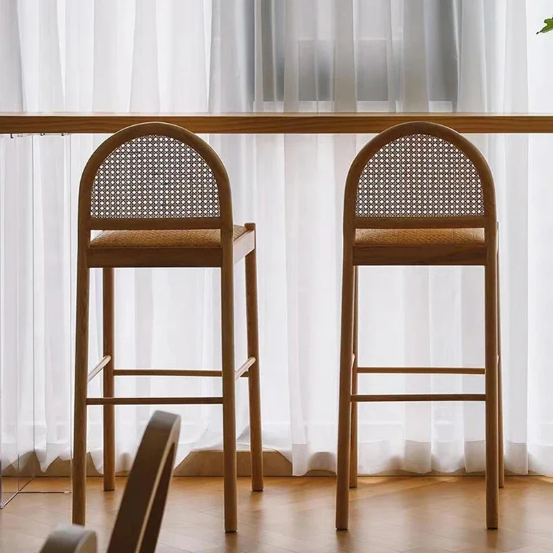كرسي بار للمطبخ من الخشب الصلب - مراجعة Home Bar Stools وسعره